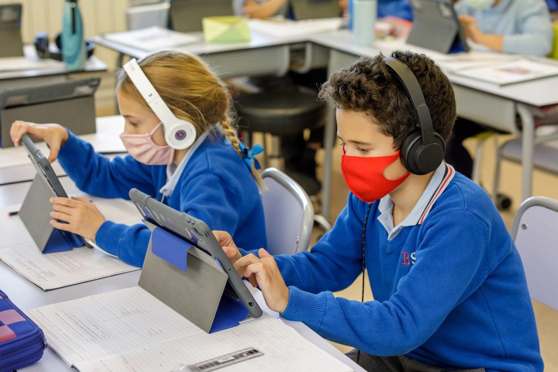 BSB students using devices in school